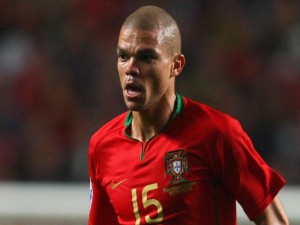 Pepe será um dos desfalques de Portugal em amistoso